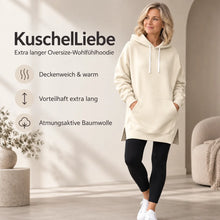 Lade das Bild in den Galerie-Viewer, KuschelLiebe – extra langer Oversize-Wohlfühlhoodie | deckenweich, warm & vorteilhaft geschnitten
