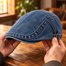 Lade das Bild in den Galerie-Viewer, Vintage Jeans-Schiebermütze aus Bio-Baumwolle – Handgefertigt